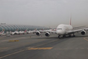 Emirates A380 und ein Sandsturm (c) NZ2Go.de