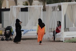 Auch in UAE: girls just wanna have fun ... (c) 2015