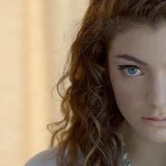Lorde (in ihrem Royals Video)